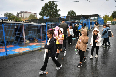 İstanbul Beylikdüzü'nde öğrencilerden can dostlara anlamlı ziyaret