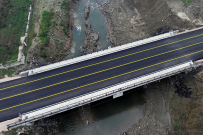 Sakarya'da bu köprü 20 mahalle ve 2 ilçeyi birbirine bağladı