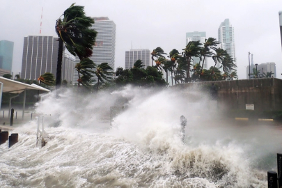 Doğal afetler sigorta sektörünü zorluyor... Küresel ekonomik kayıplar 260 milyar dolar oldu