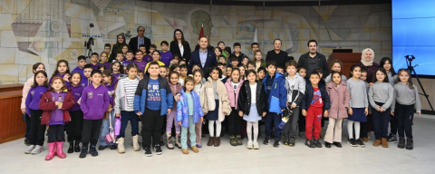 Balıkesir’de Başka Akın, öğrencileri belediyede ağırladı