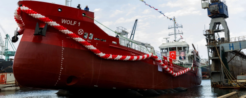İlk sıfır emisyonlu tanker "WOLF 1" denize indirildi