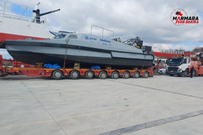 Yerli İnsansız Deniz Aracı Erdek’te Denize İndirildi