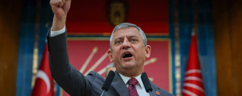 AK Parti'ye geçen Başkan Köksal'a 'Özel' tepki: CHP’nin kapısında yalvarma!